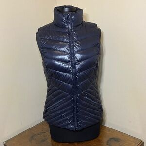 Talbots Navy Puffer Vest, small, EUC,  Pink Lined Trim, warm and cozy!